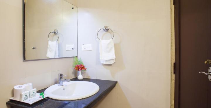 Michaels Inn Thekkady Esterno foto
