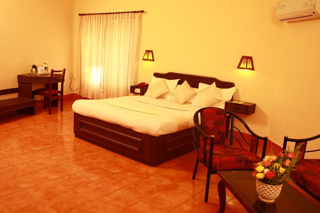 Michaels Inn Thekkady Esterno foto