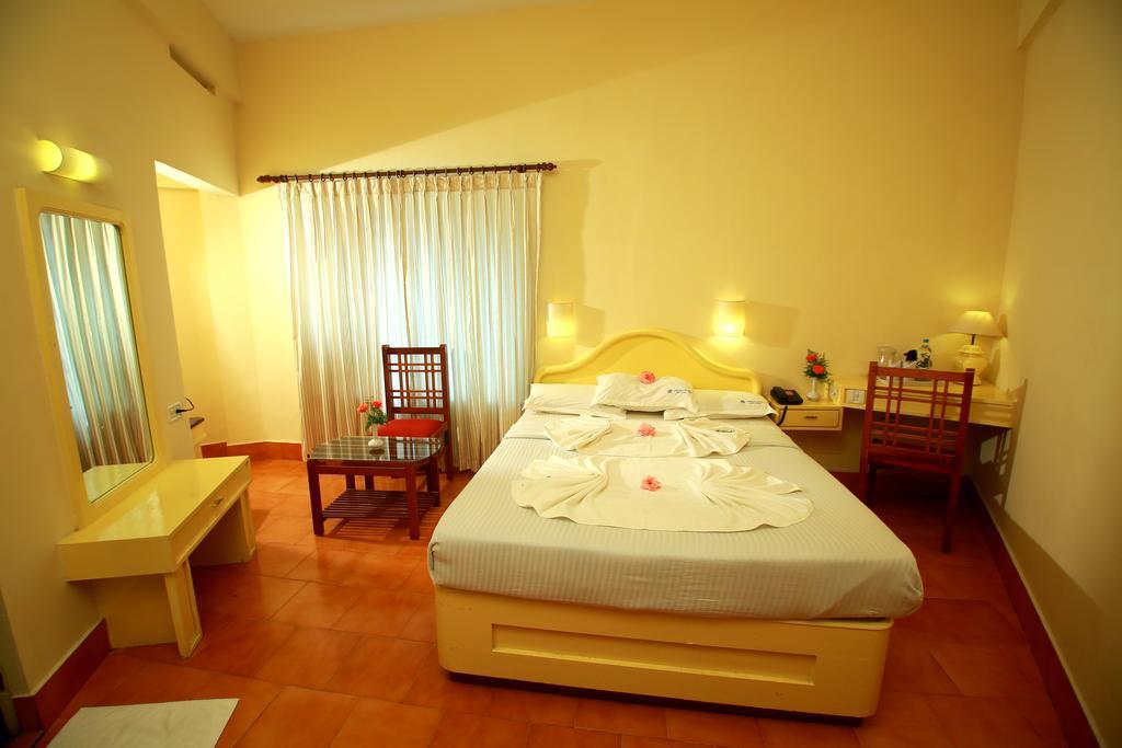 Michaels Inn Thekkady Esterno foto
