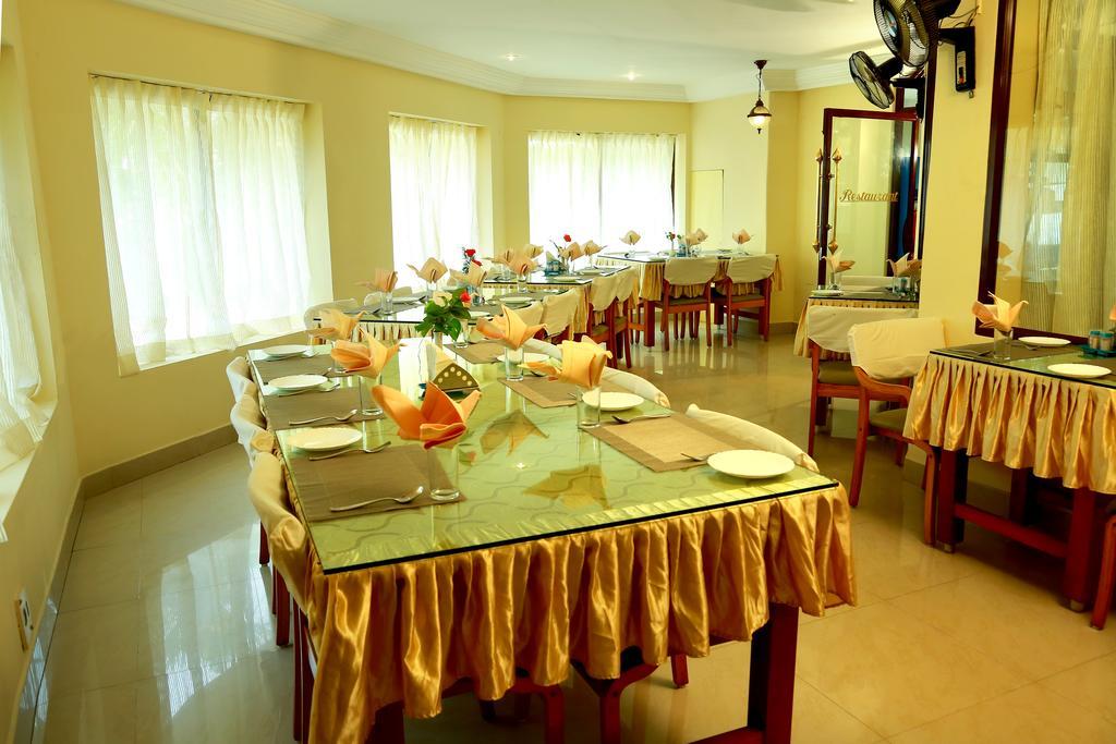 Michaels Inn Thekkady Esterno foto