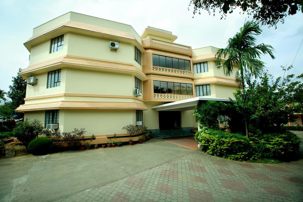 Michaels Inn Thekkady Esterno foto