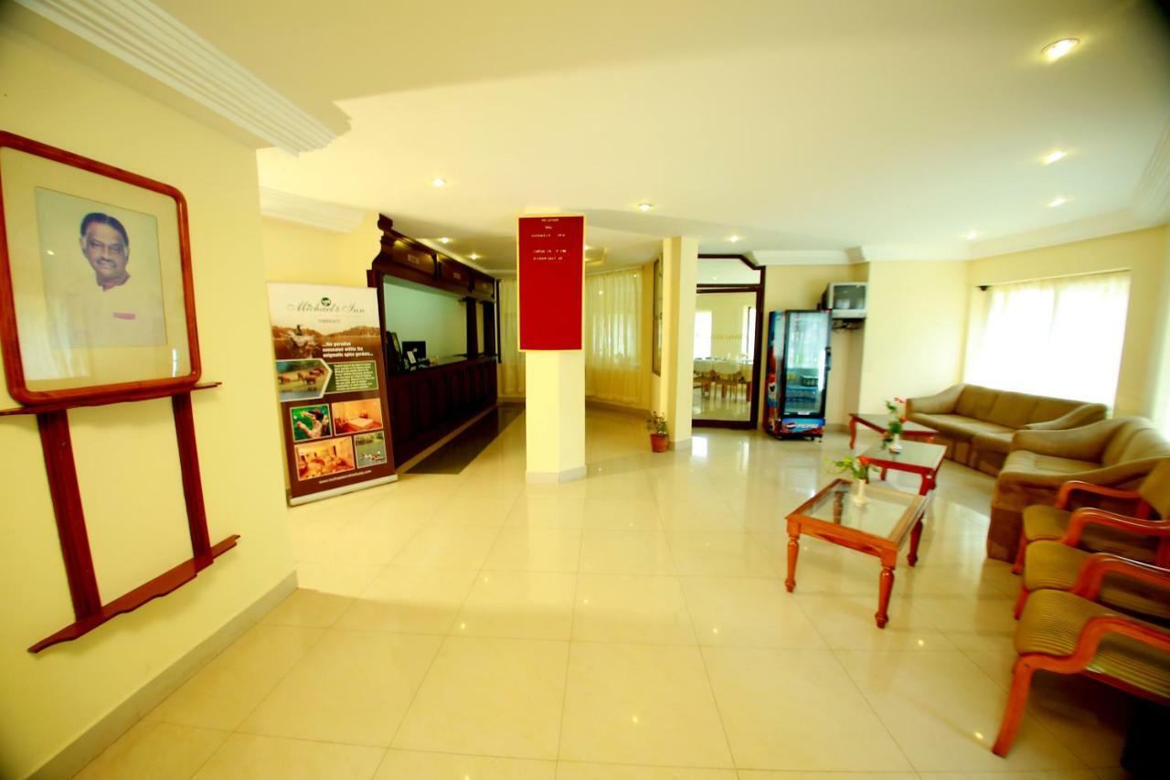 Michaels Inn Thekkady Esterno foto